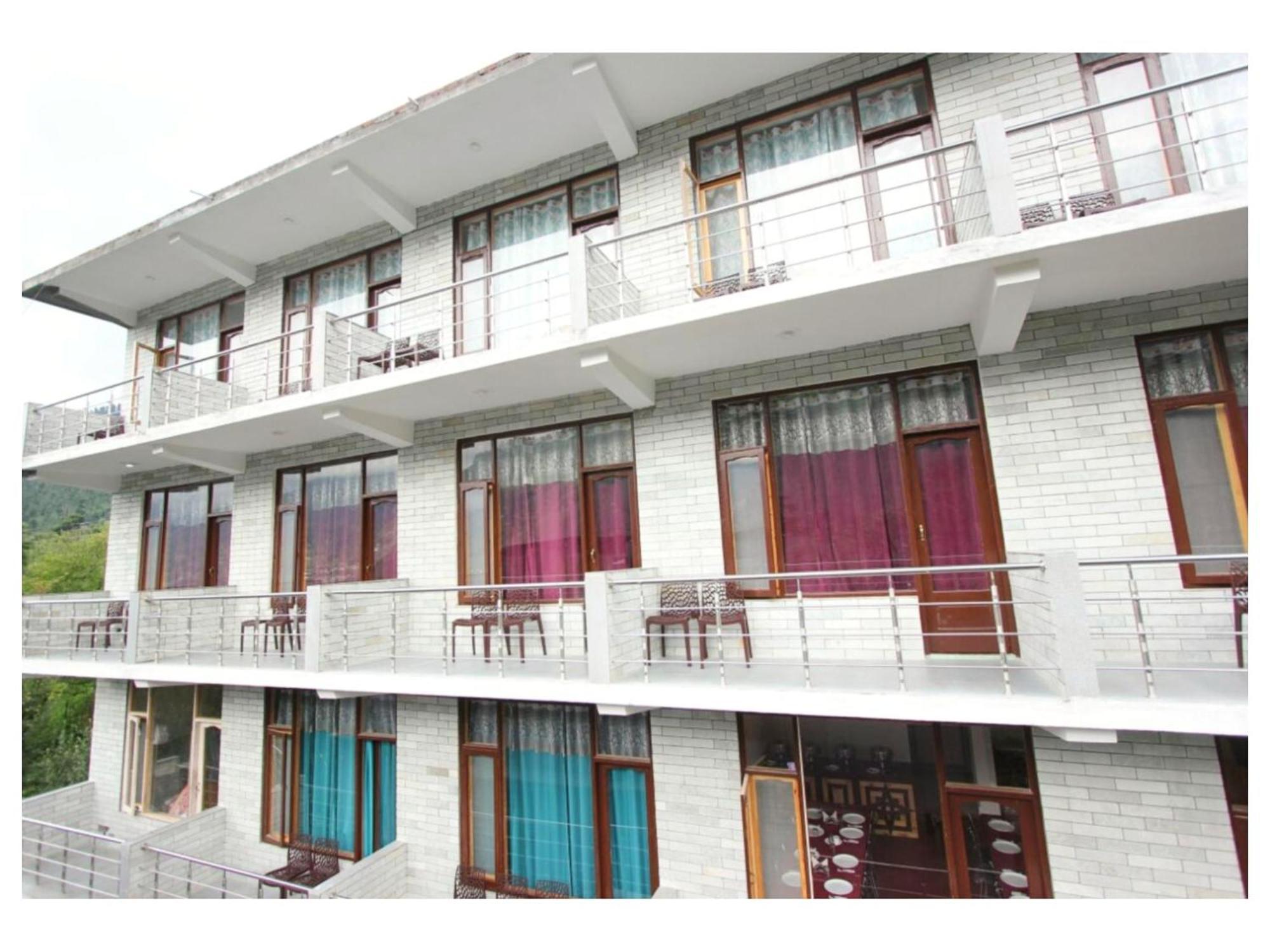 Hotel Saras Manali (Himachal Pradesh)
