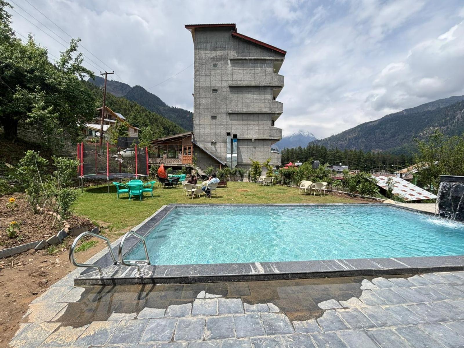 Smugglers Mountain View - Heated & Air Cooled #free Pick From Volvo Bus Stand
