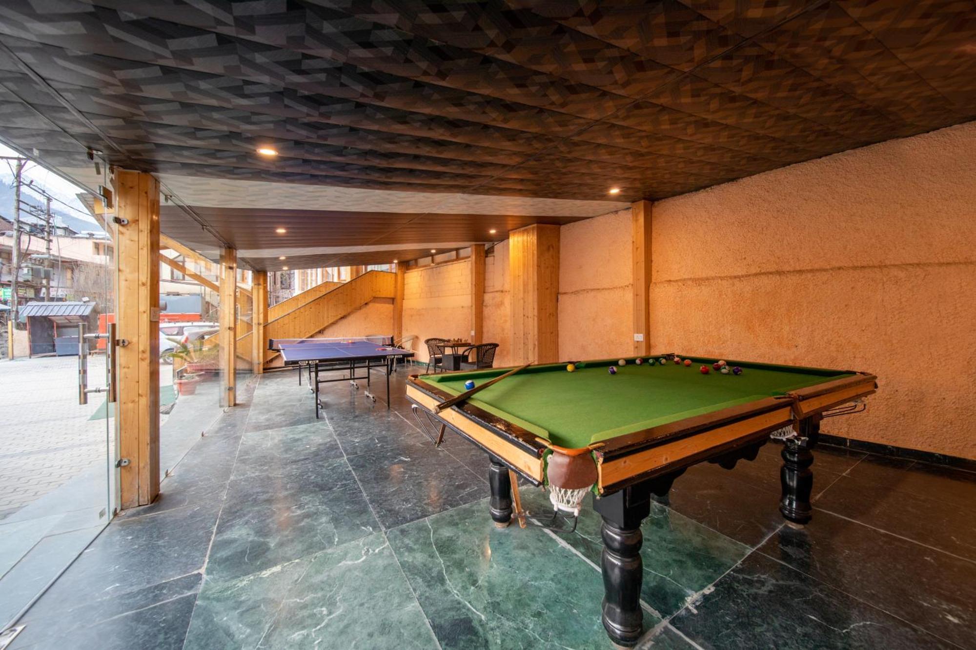 West Western #neartomallroad #24hourrestaurent #gym #lawn #playingzone #pooltable #kidsfriendly #mountainview #tabletennis #familyfriendly #privateparking Hotel 4*