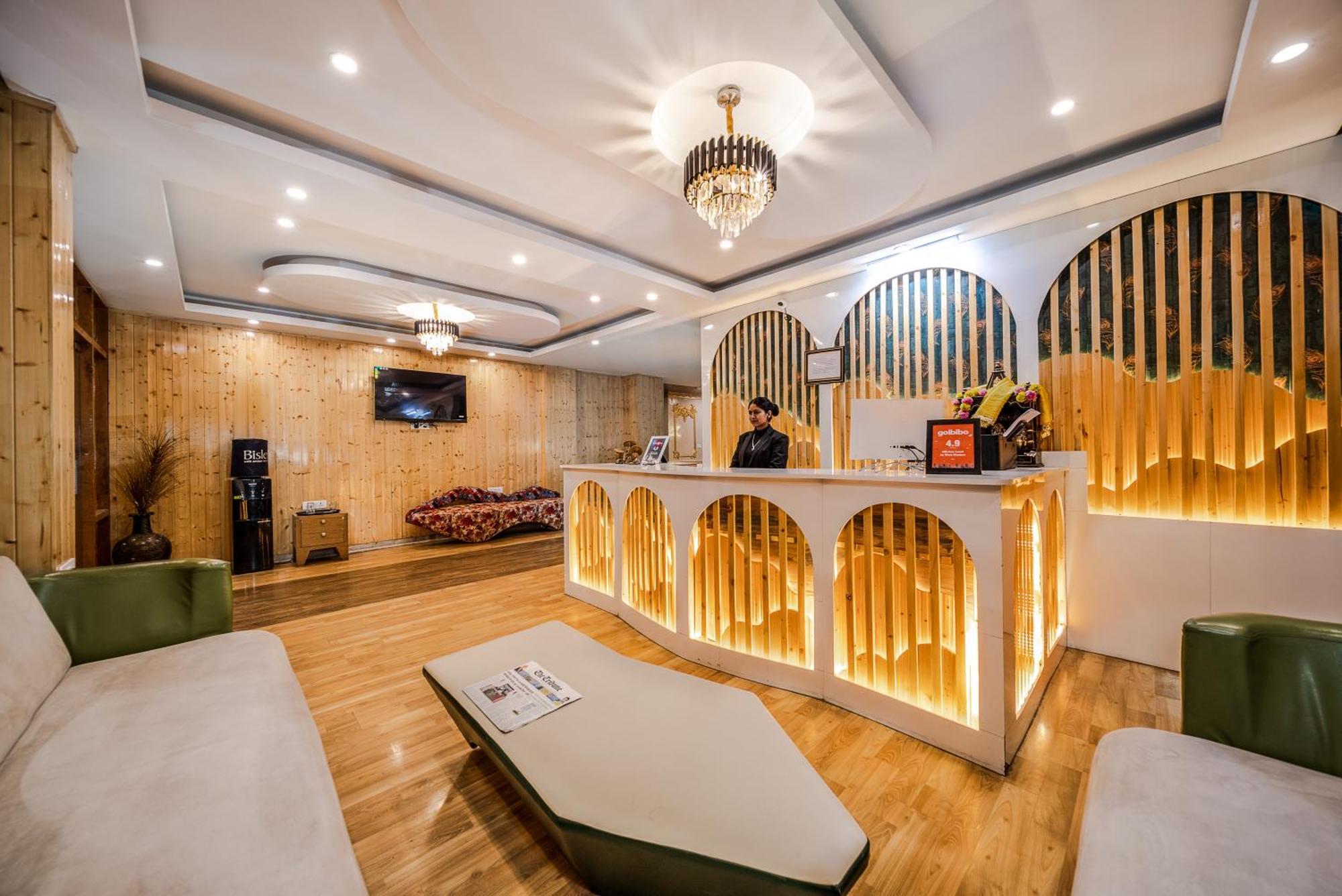 Hotel West Western #neartomallroad #24hourrestaurent #gym #lawn #playingzone #pooltable #kidsfriendly #mountainview #tabletennis #familyfriendly #privateparking Manali (Himachal Pradesh)