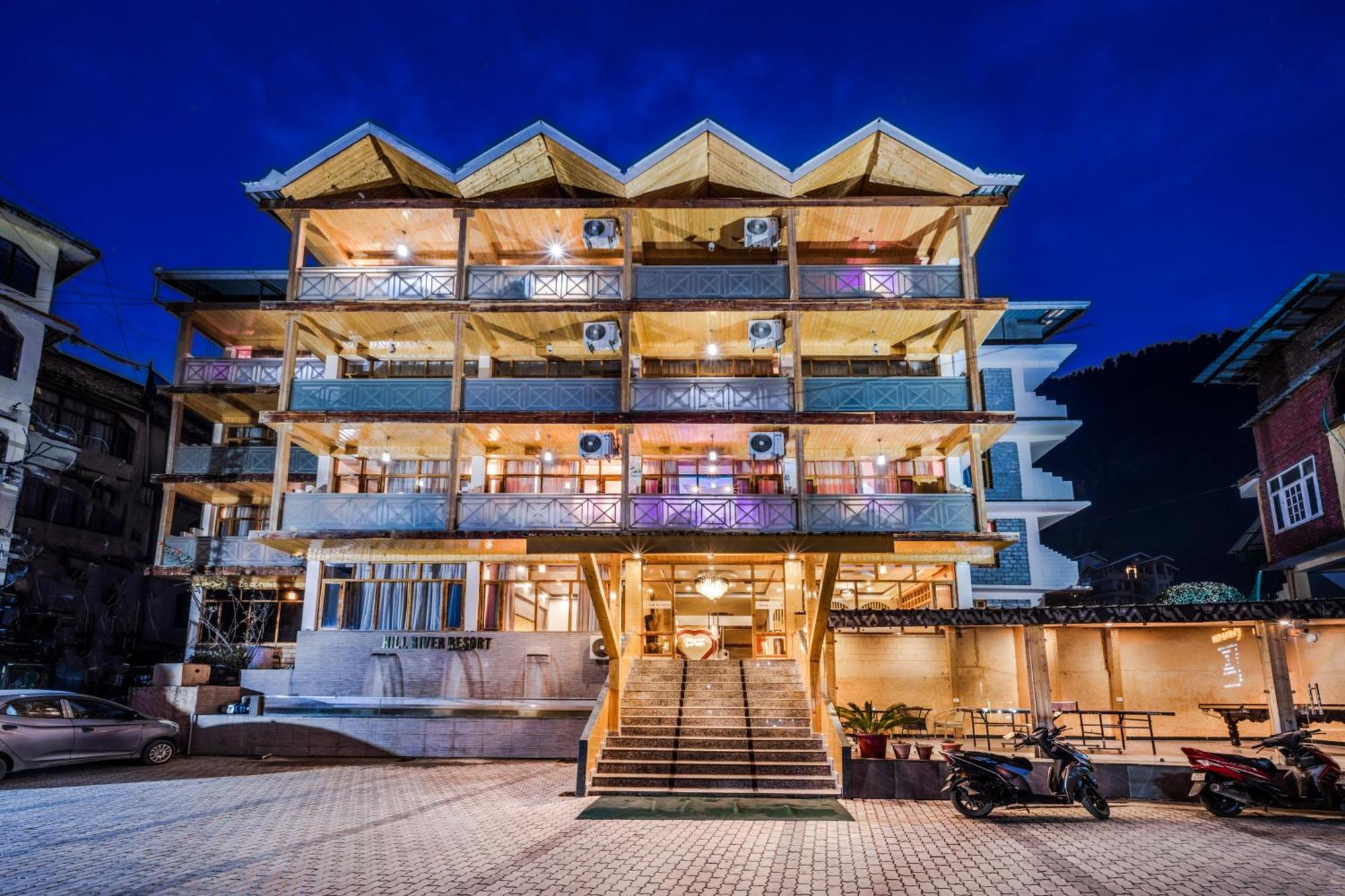 Hotel West Western #neartomallroad #24hourrestaurent #gym #lawn #playingzone #pooltable #kidsfriendly #mountainview #tabletennis #familyfriendly #privateparking