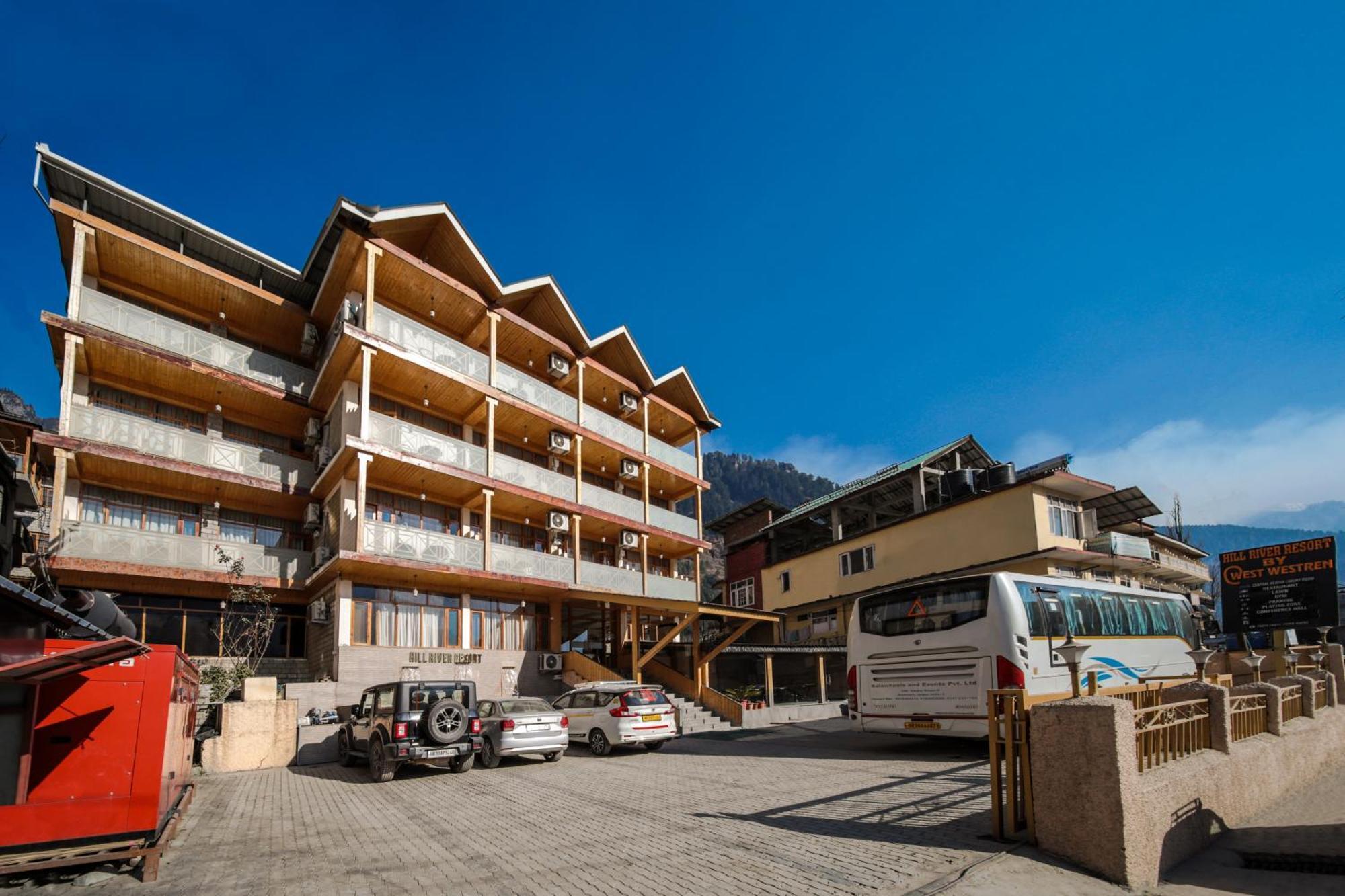 West Western #neartomallroad #24hourrestaurent #gym #lawn #playingzone #pooltable #kidsfriendly #mountainview #tabletennis #familyfriendly #privateparking Hotel 4*