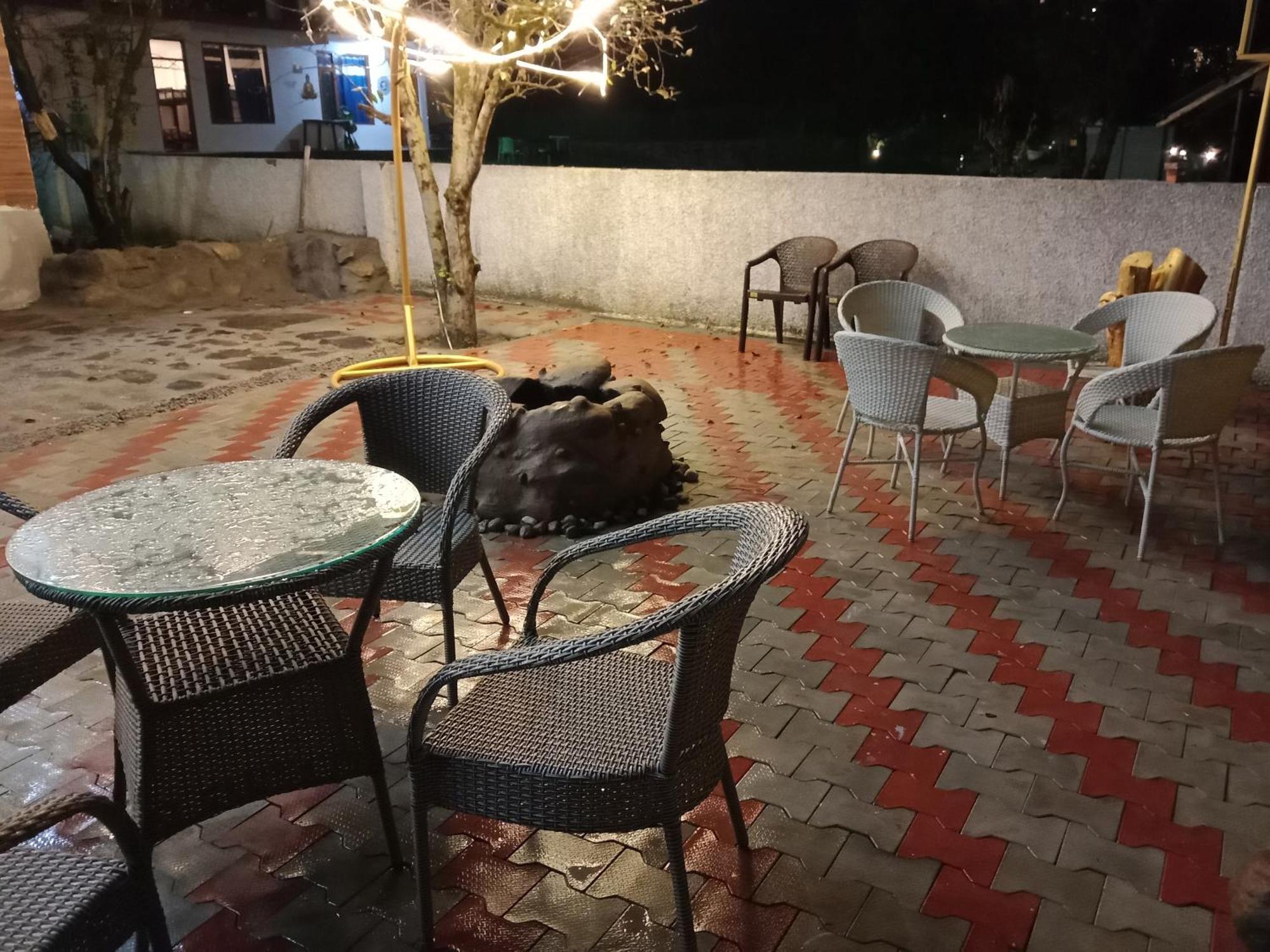 Motel Old By Himalayan Hotels, With Mountain View, Balcony, Terrace And Parking *