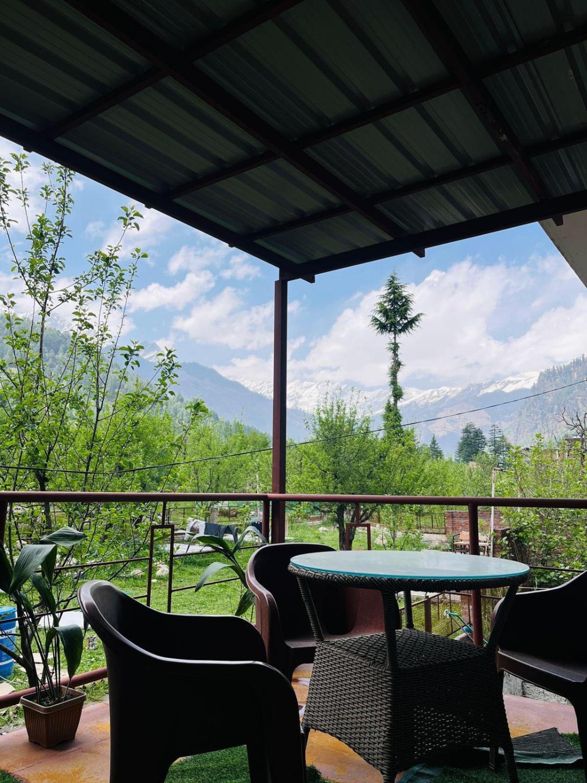 Motel Old By Himalayan Hotels, With Mountain View, Balcony, Terrace And Parking Manali (Himachal Pradesh)