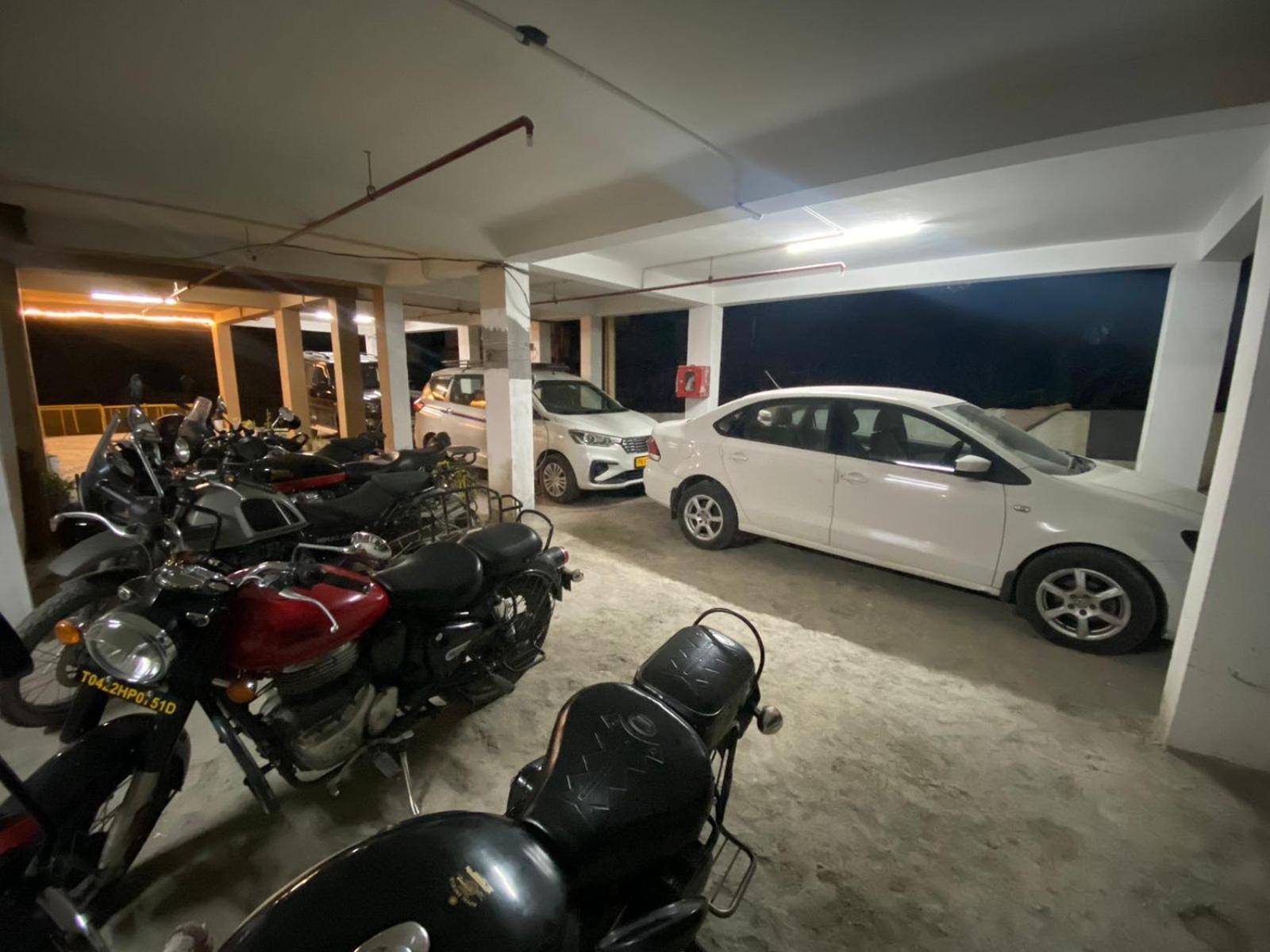 Motel Old By Himalayan Hotels, With Mountain View, Balcony, Terrace And Parking *