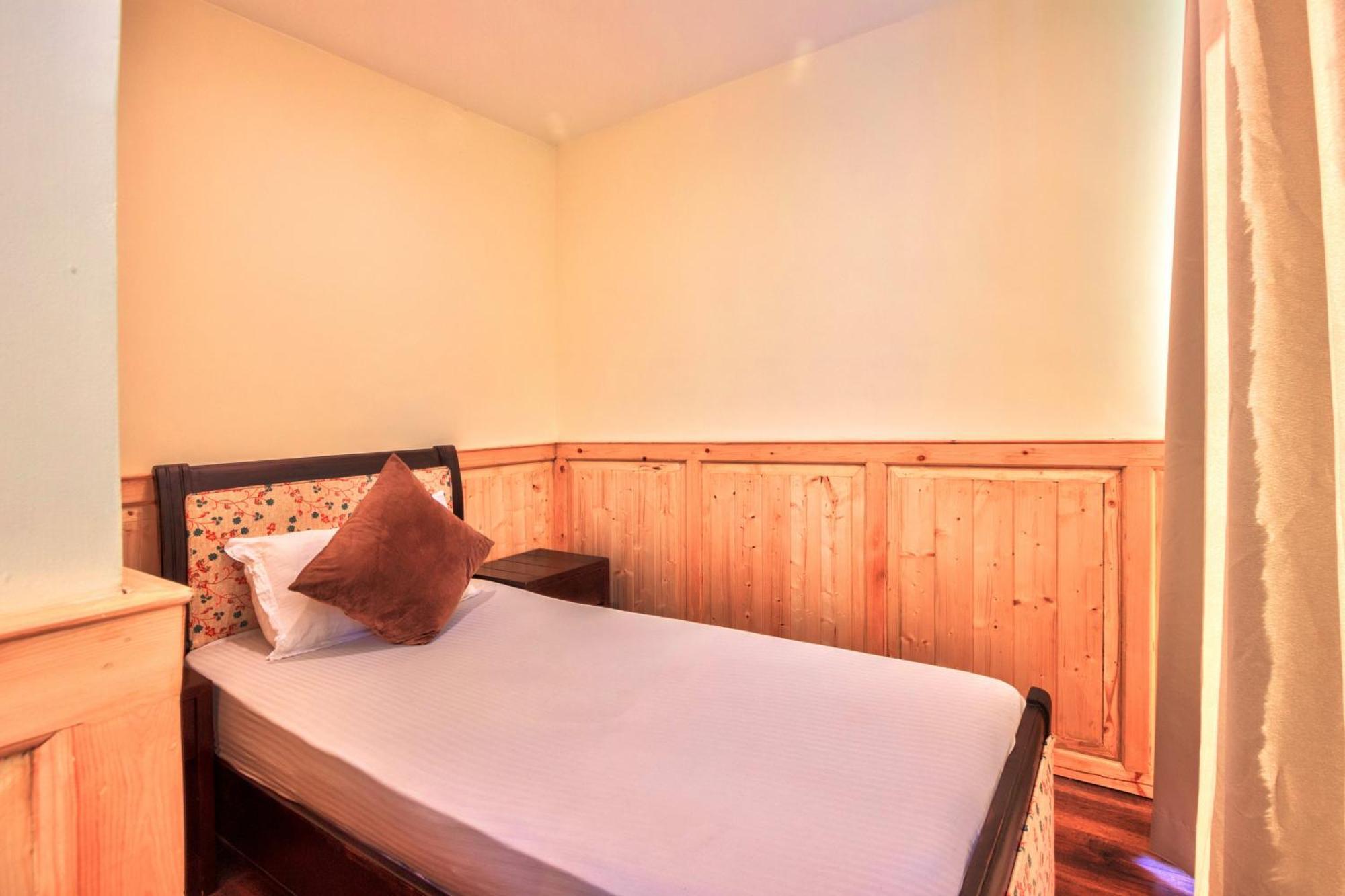 The Katoch Grand Hotel