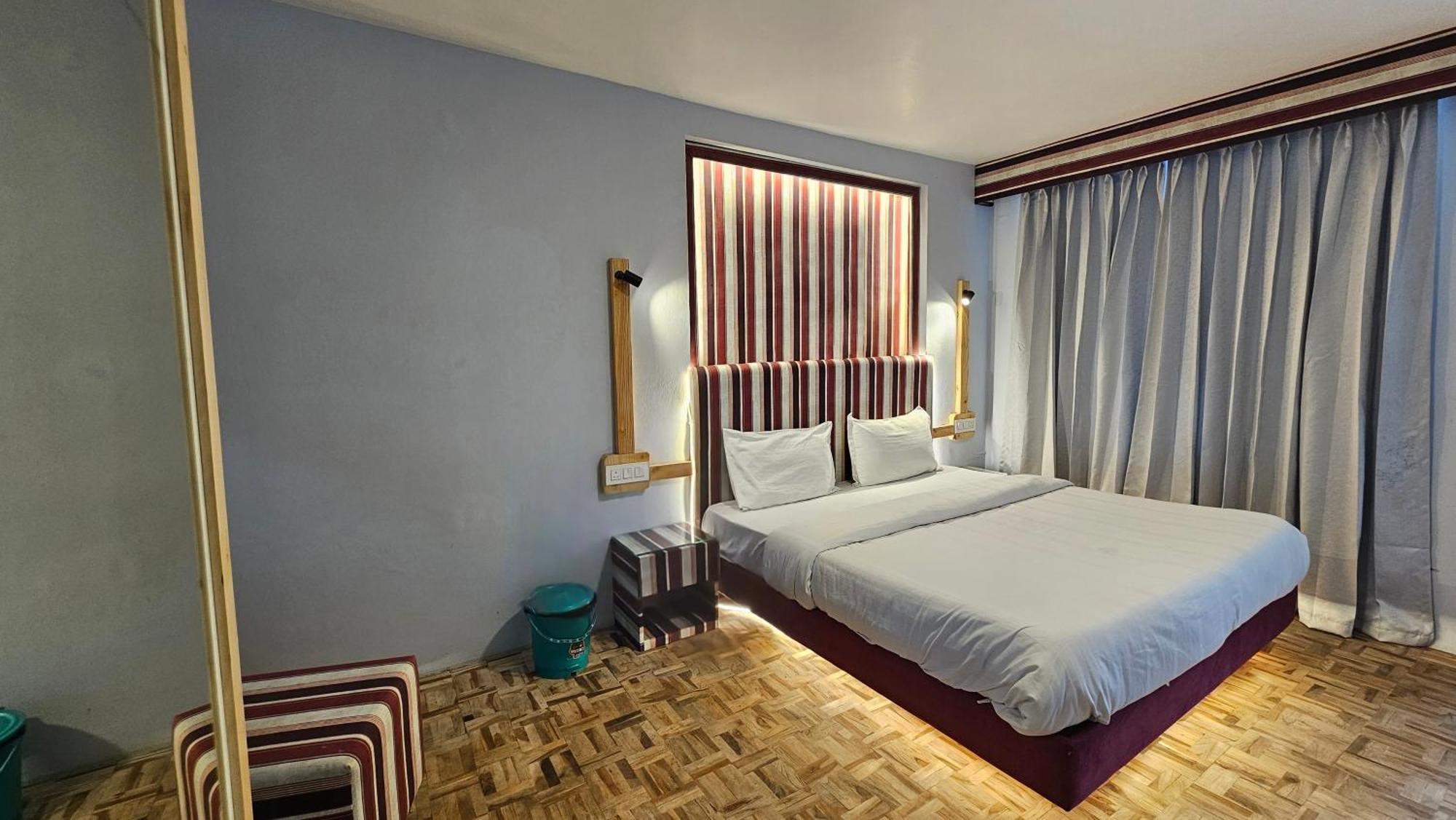 Motel Old By Himalayan Hotels, With Mountain View, Balcony, Terrace And Parking