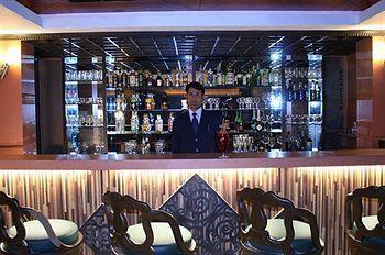 The River Crescent Hotel 4*