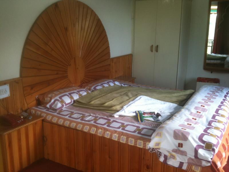 Him Parvat Hotel 2*