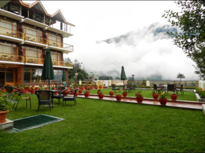 Hotel Snow Peak Retreat 3*