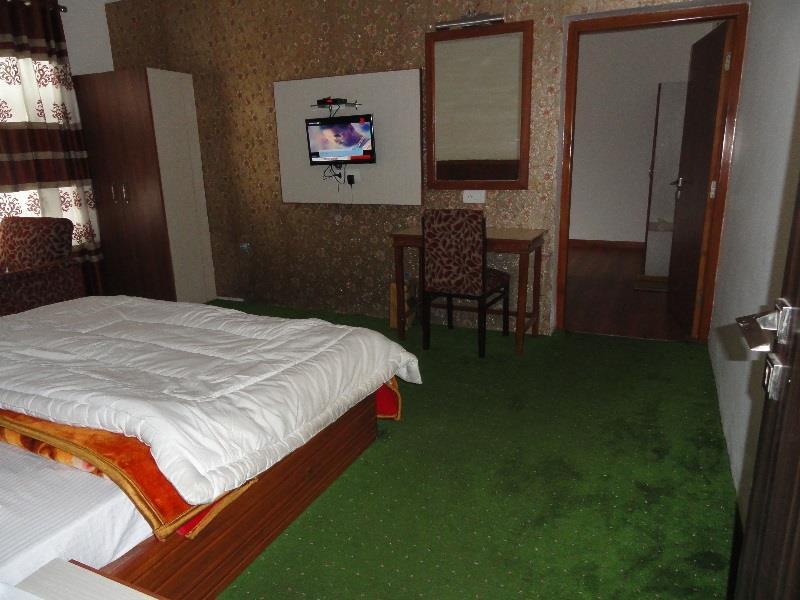 Hotel Aastha Regency
