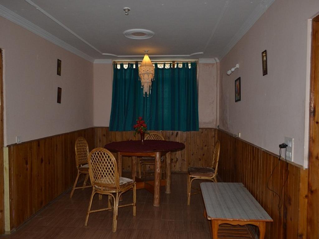 Indraprastha Apartment *