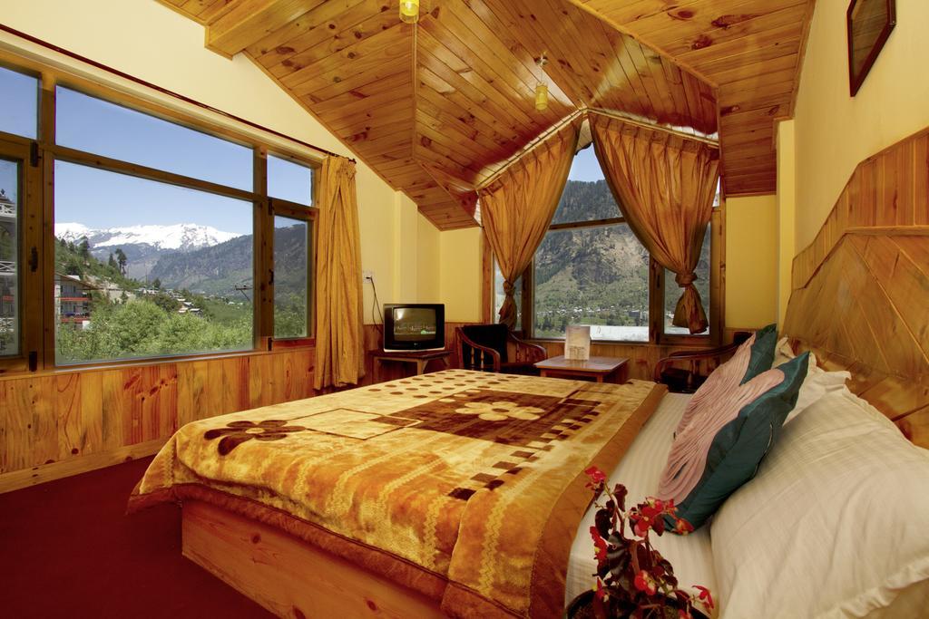 Hotel Village Classic Manali (Himachal Pradesh)