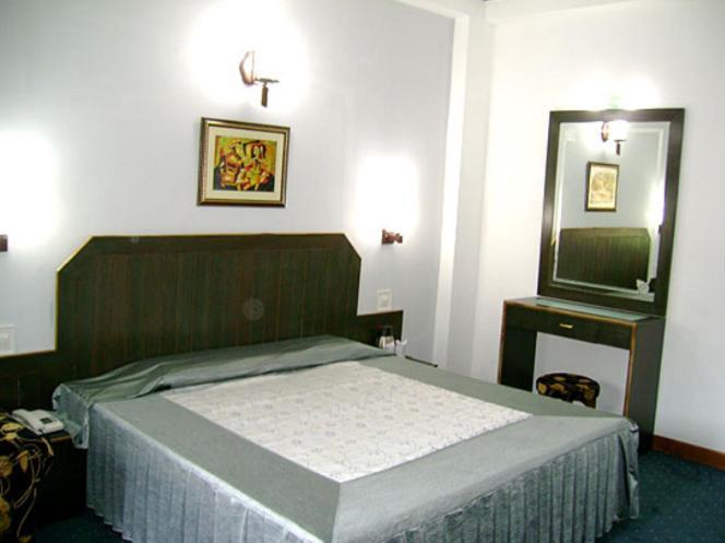 The Royal Regency 3*
