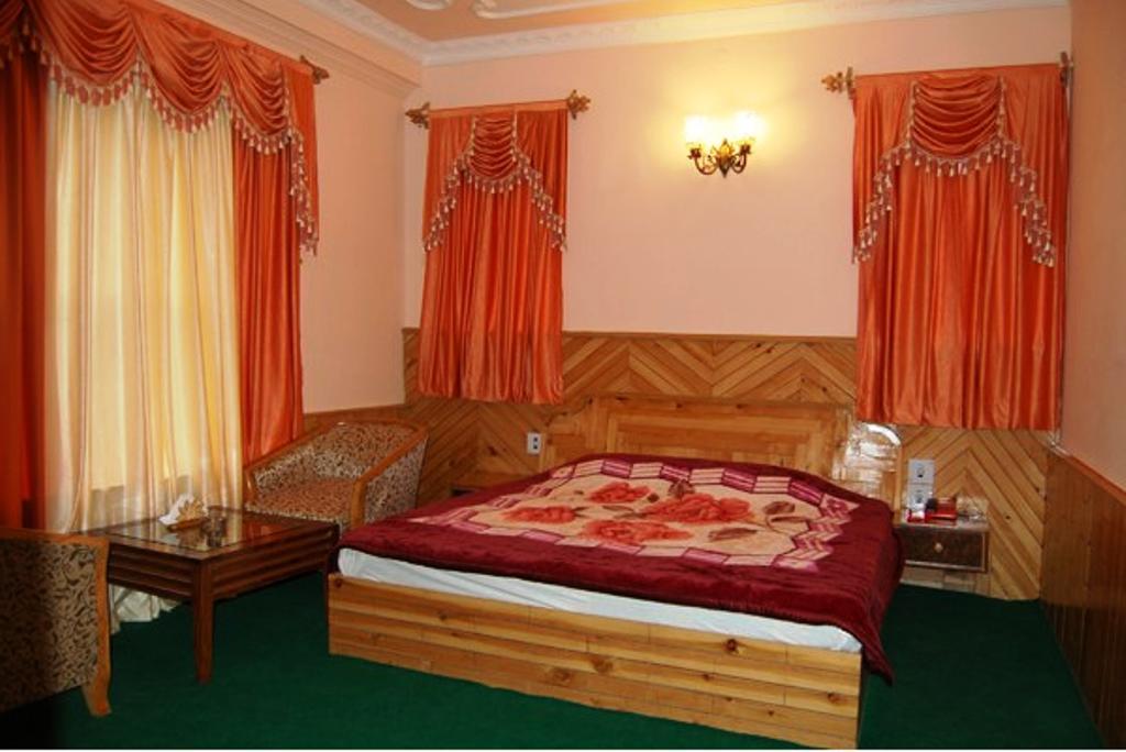 Kartik Holiday Manali (Himachal Pradesh)