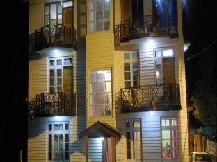 Hotel Pitambera
