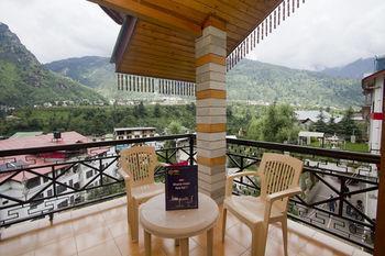 Oyo Premium Upper Rangri Manali (Himachal Pradesh)