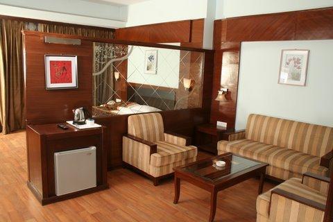 The River Crescent Manali (Himachal Pradesh)