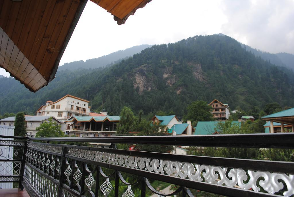 Bed & Breakfast Oyo 13232 Red Rose Manali (Himachal Pradesh)
