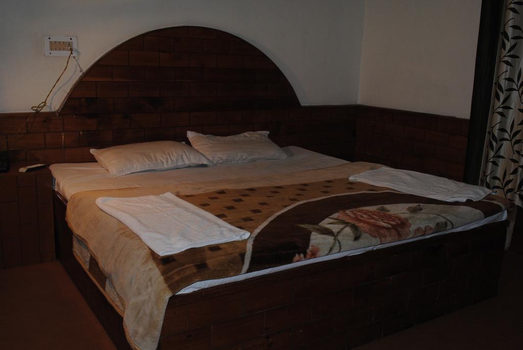 Bed & Breakfast Oyo 13232 Red Rose Manali (Himachal Pradesh)