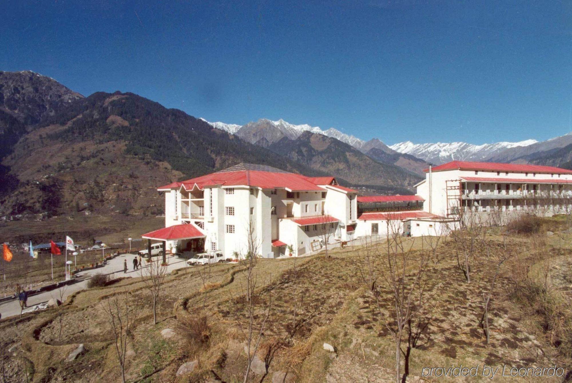 Resort Club Mahindra Snow Peaks 4*