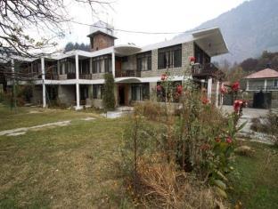 Tourist 10 Minutes Walking Distance From The Mall Hotel *