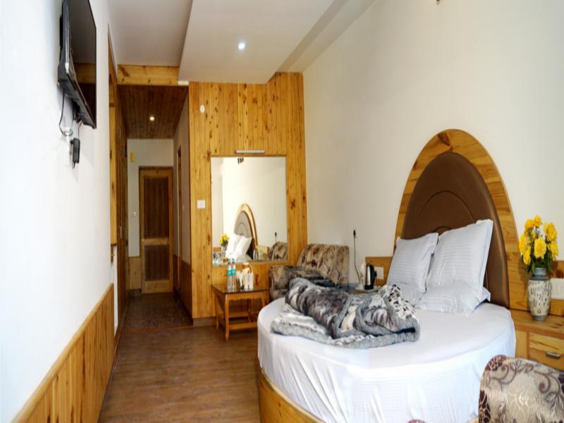 Manali Valley Resorts Hotel