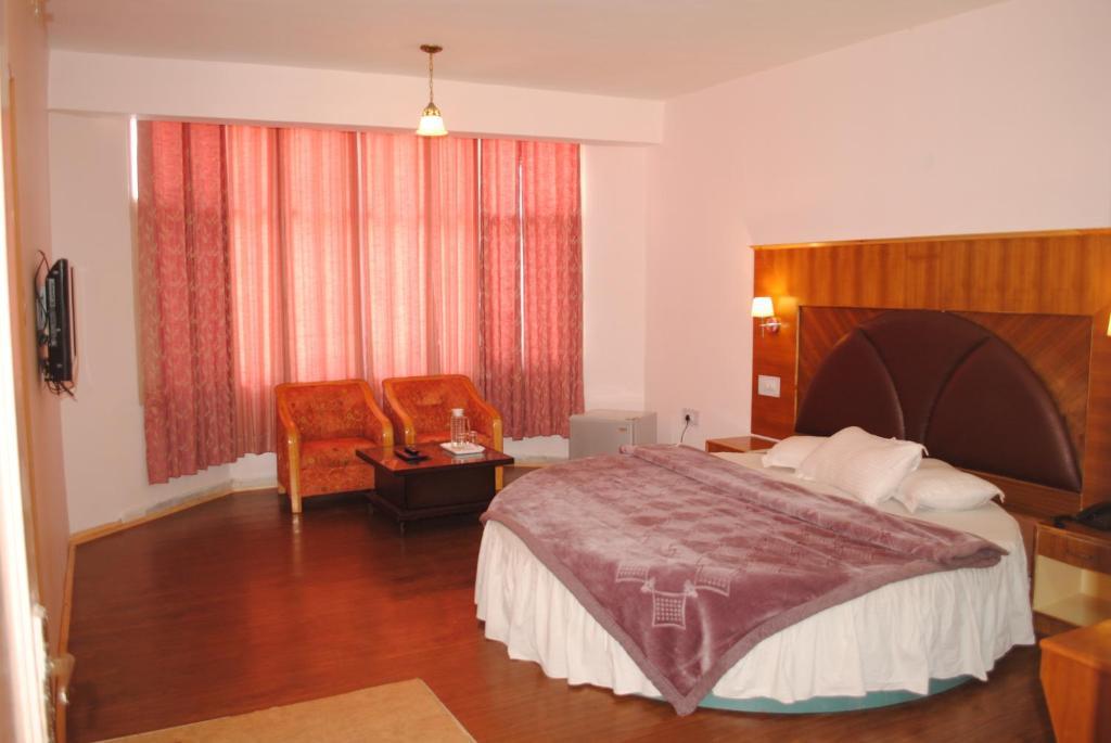Nishita Hotel Manali (Himachal Pradesh)
