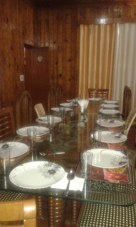 Oyo 13232 Red Rose 3* Manali (Himachal Pradesh)