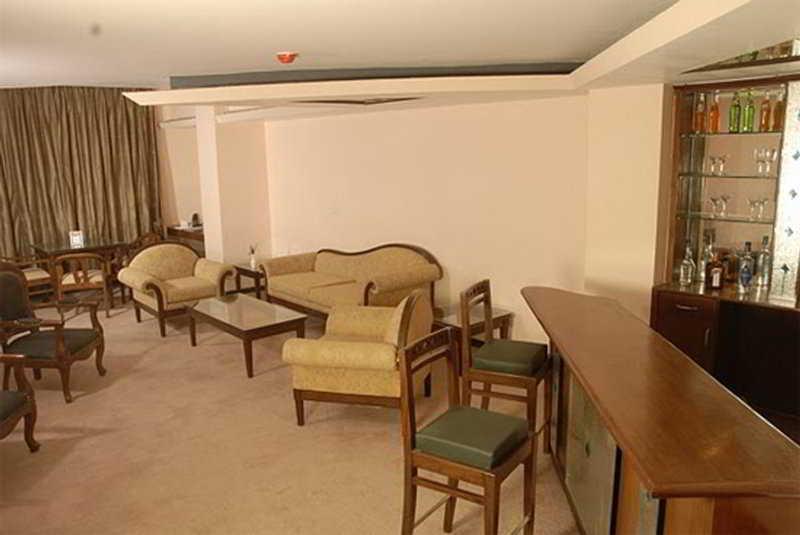 Hotel The River Crescent Manali (Himachal Pradesh)