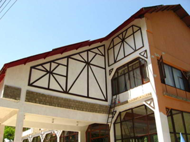 Snowcrests Manor 4*