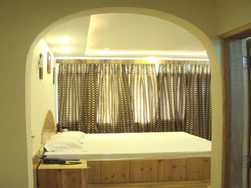River Valley Hotel