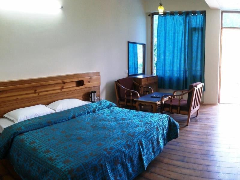 Utopia & Hotel Manali (Himachal Pradesh)
