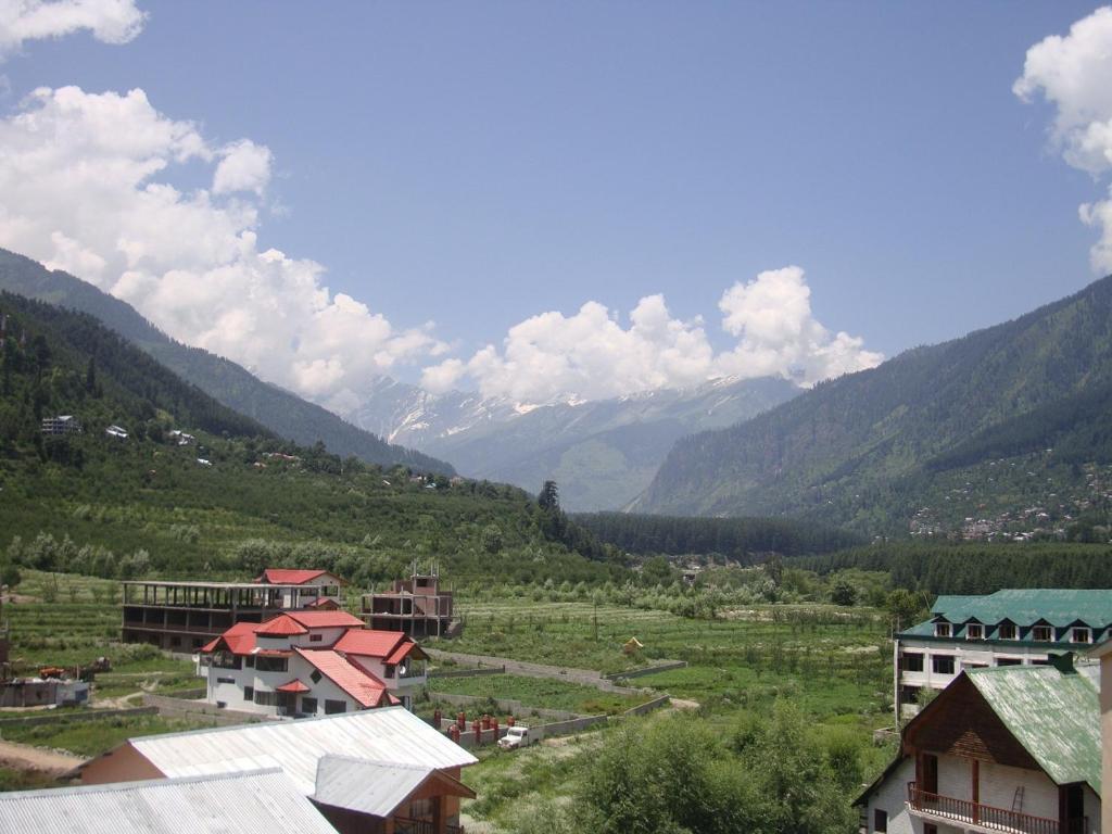 Sandhya & 4* Manali (Himachal Pradesh)