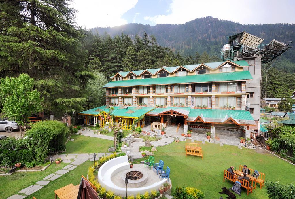 Johnson & Hotel Manali (Himachal Pradesh)