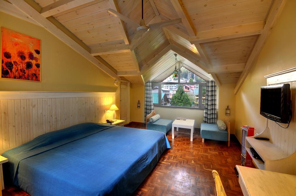 Johnson & Hotel 3*
