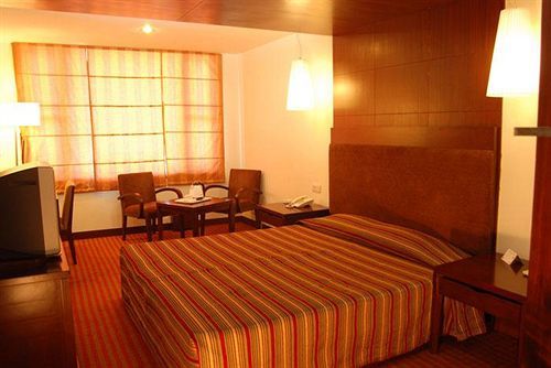 Resort Renest River Country 4*