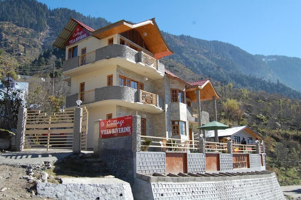 Riverine Villa *