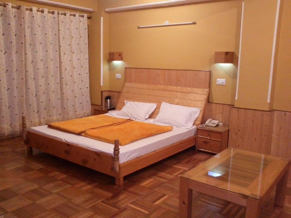 New Mannat * Manali (Himachal Pradesh)