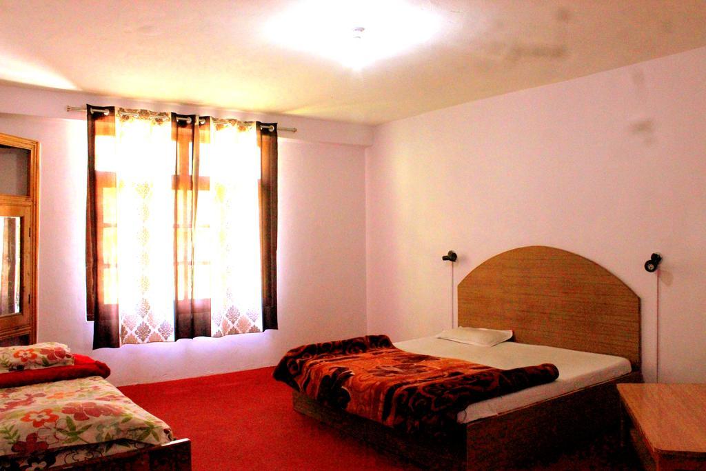 Oak Land House Hostel *