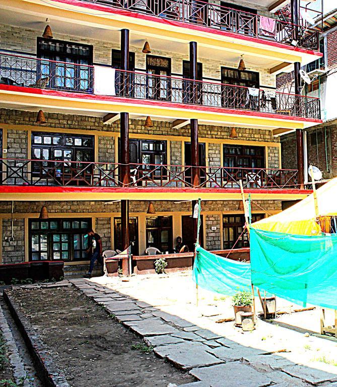Hostel Oak Land House Manali (Himachal Pradesh)