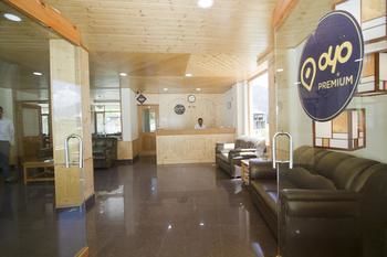 Oyo Premium Himalayan View Hotel