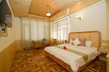 Oyo Premium Himalayan View 3*