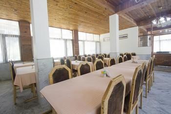 Oyo Premium Apple Garden Hotel 3*