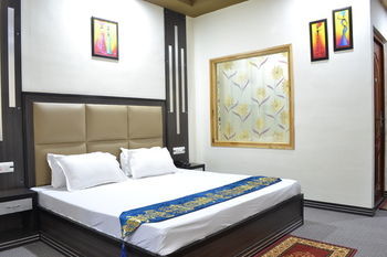 Apple Nest Hotel