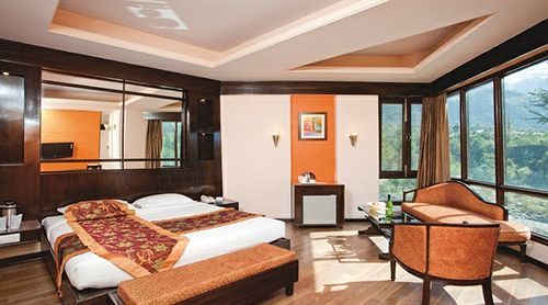 The River Crescent 4*
