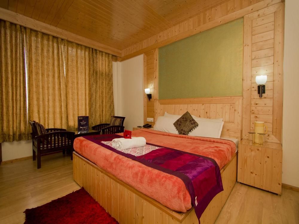 Oyo Premium Grand