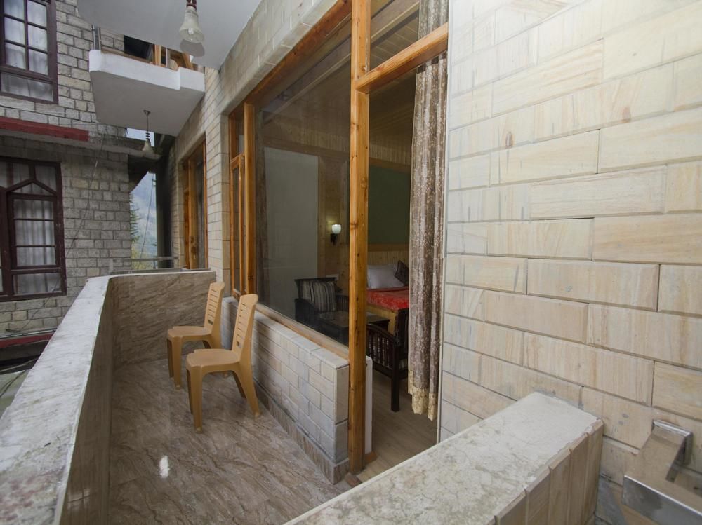 Oyo Premium Grand