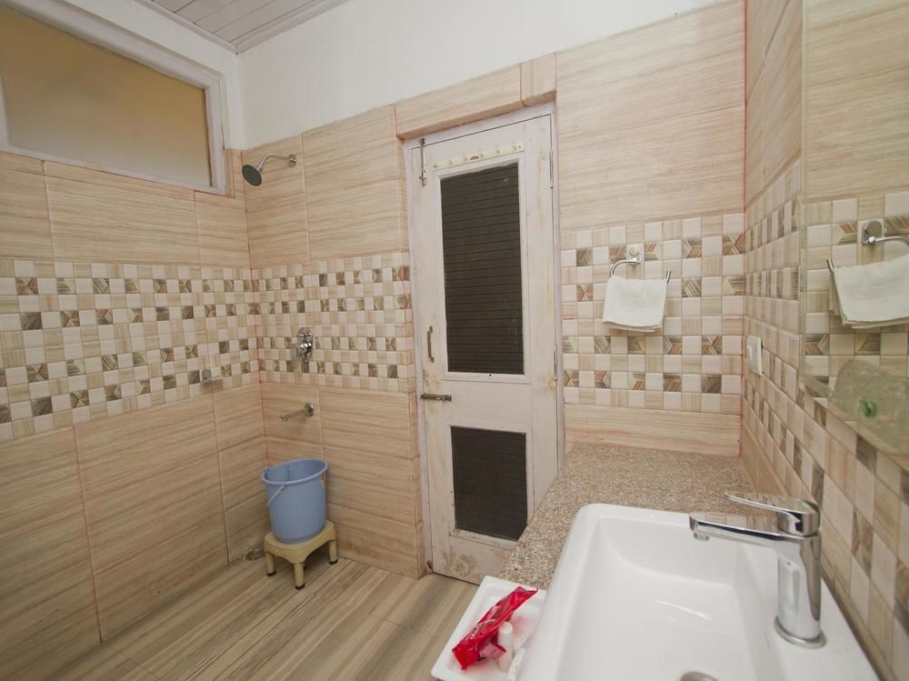 Oyo Premium Grand Hotel 3*