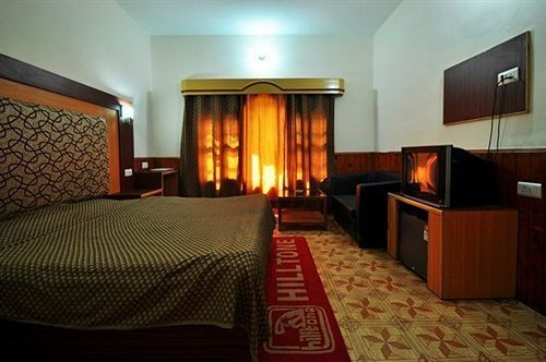 Hotel Hilltone & Manali (Himachal Pradesh)
